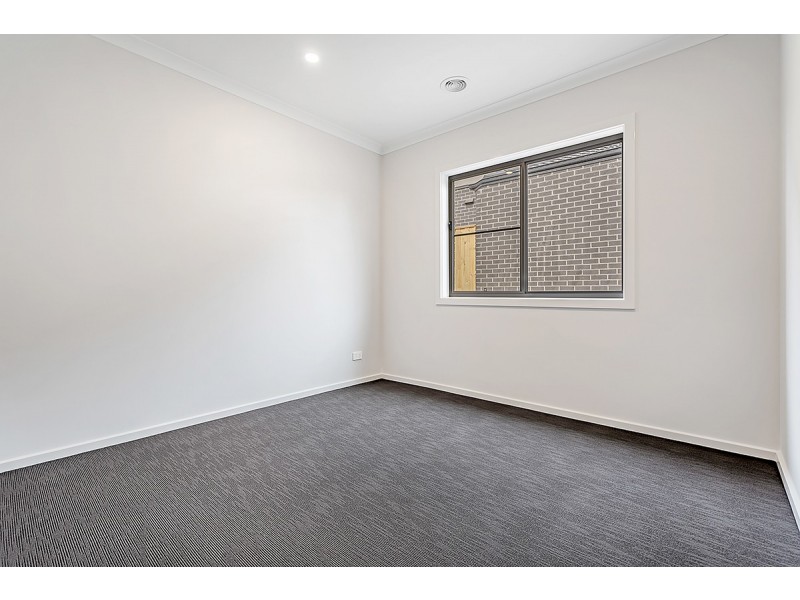 50 Faraday Street, Mickleham VIC 3064