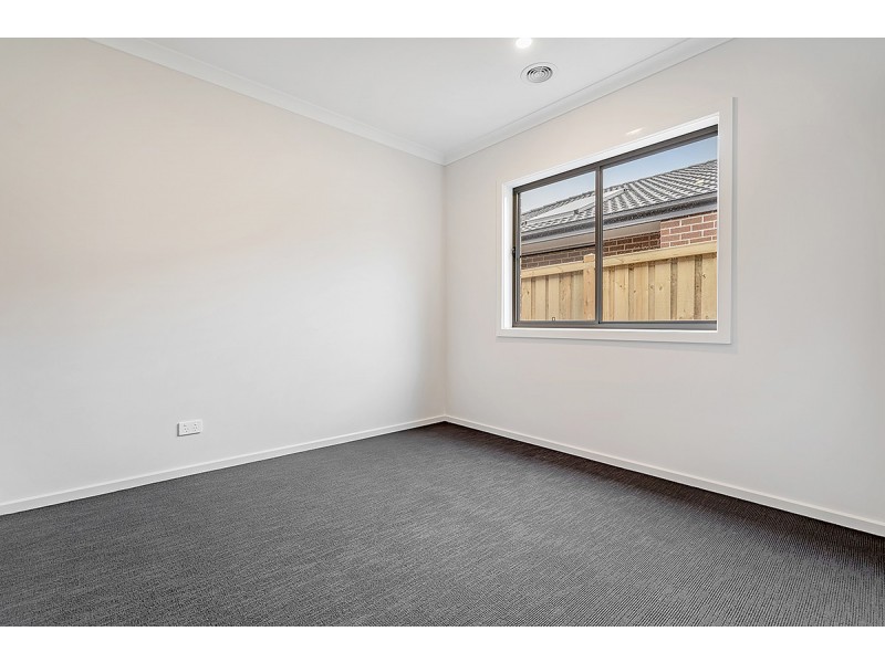 50 Faraday Street, Mickleham VIC 3064