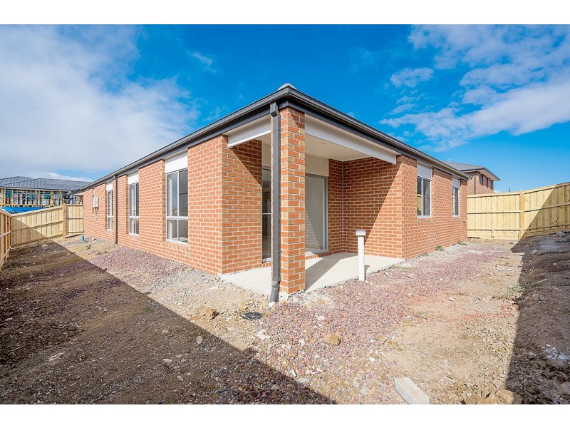 50 Faraday Street, Mickleham VIC 3064