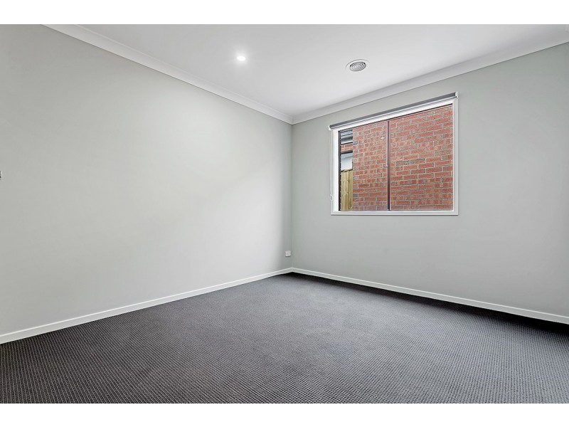 19 Nightingale Road, Mickleham VIC 3064