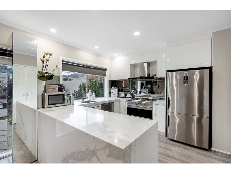 5 St Andrews Drive, Craigieburn VIC 3064