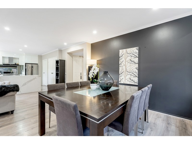 5 St Andrews Drive, Craigieburn VIC 3064