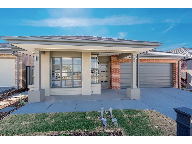 32 Liewah Circuit, Craigieburn VIC 3064