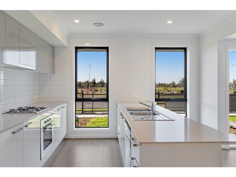 840 Aitken Boulevard – Access through Navey Crescent, Craigieburn VIC 3064