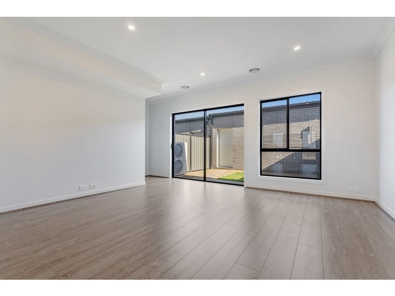 840 Aitken Boulevard – Access through Navey Crescent, Craigieburn VIC 3064