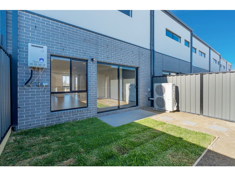 840 Aitken Boulevard – Access through Navey Crescent, Craigieburn VIC 3064
