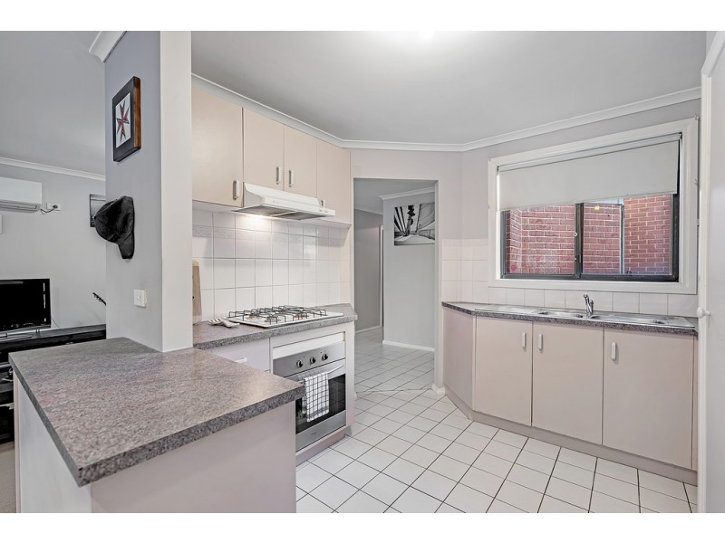 6 Brecon Nook, Craigieburn VIC 3064
