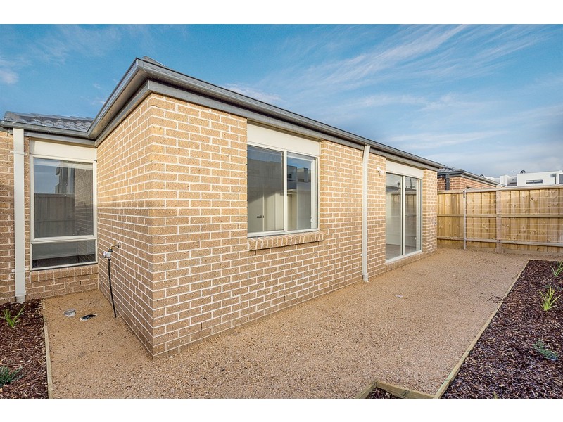 65 Canning Drive, Mickleham VIC 3064