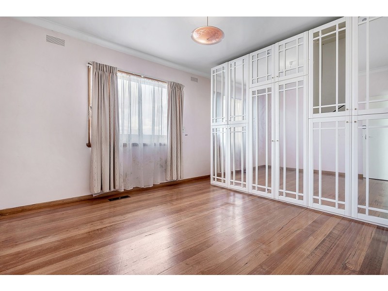 26 Currajong Street, Thomastown VIC 3074