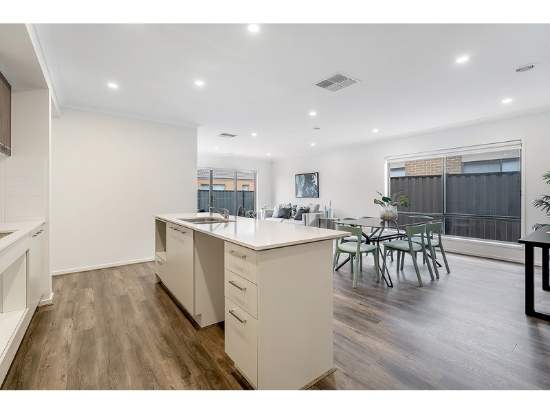 11 Marara Street, Craigieburn, Craigieburn VIC 3064