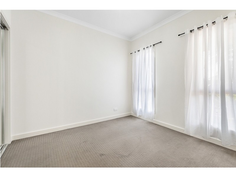 27 Dempster Drive, Craigieburn VIC 3064