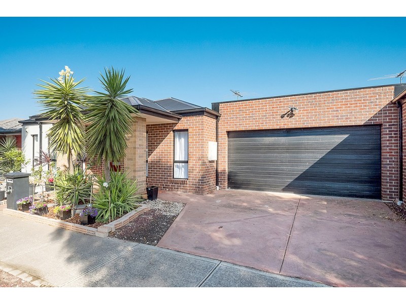 27 Dempster Drive, Craigieburn VIC 3064