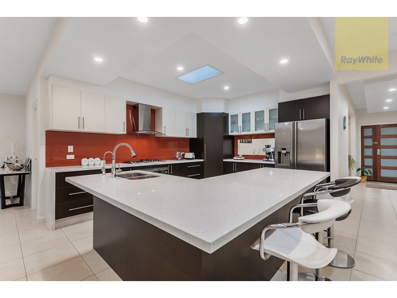 13 Elsternwick Way, Craigieburn VIC 3064