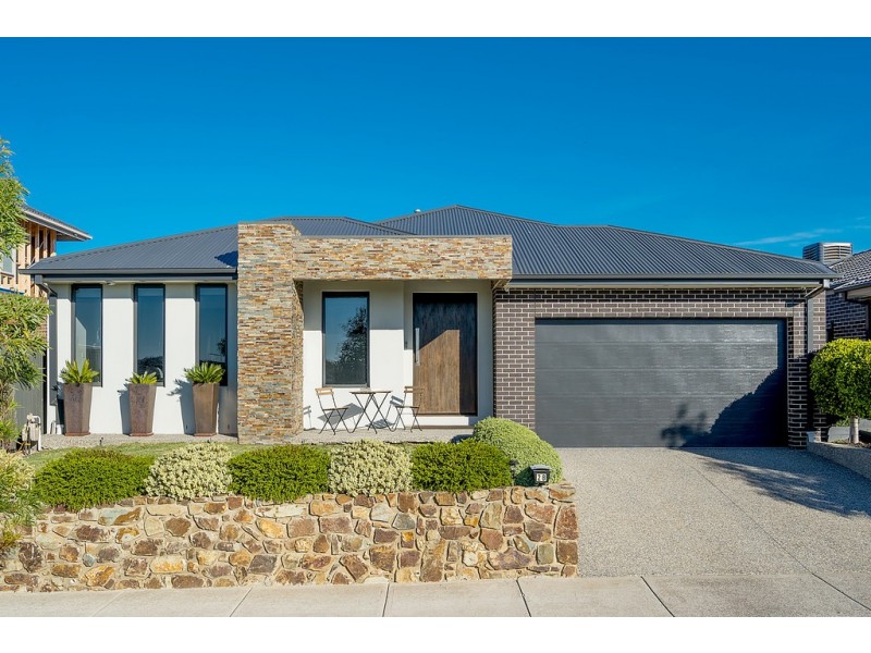 28 Season Way, Craigieburn VIC 3064