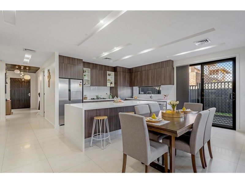 28 Season Way, Craigieburn VIC 3064