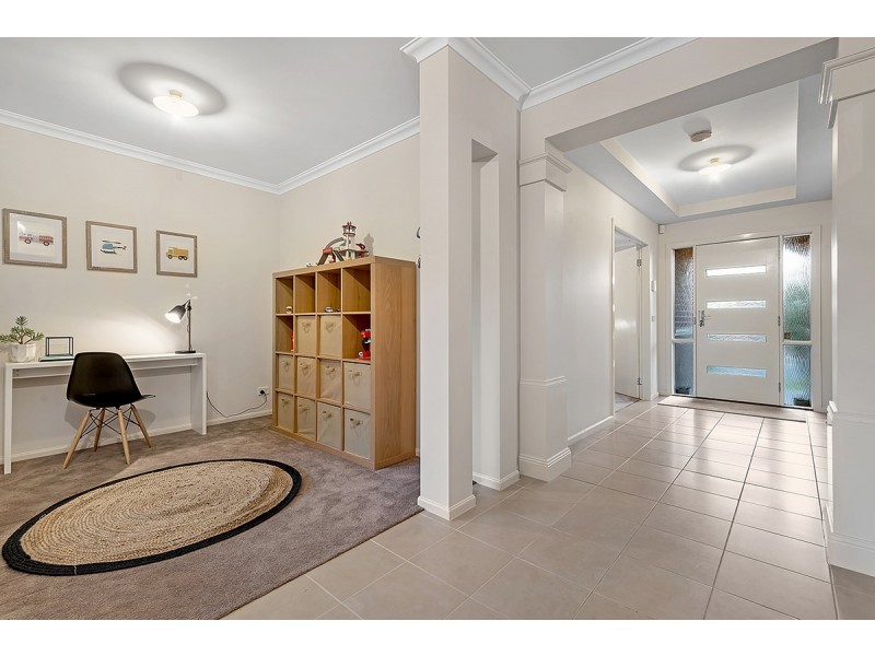 9 Northcroft Street, Craigieburn VIC 3064