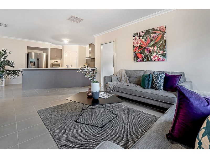 9 Northcroft Street, Craigieburn VIC 3064