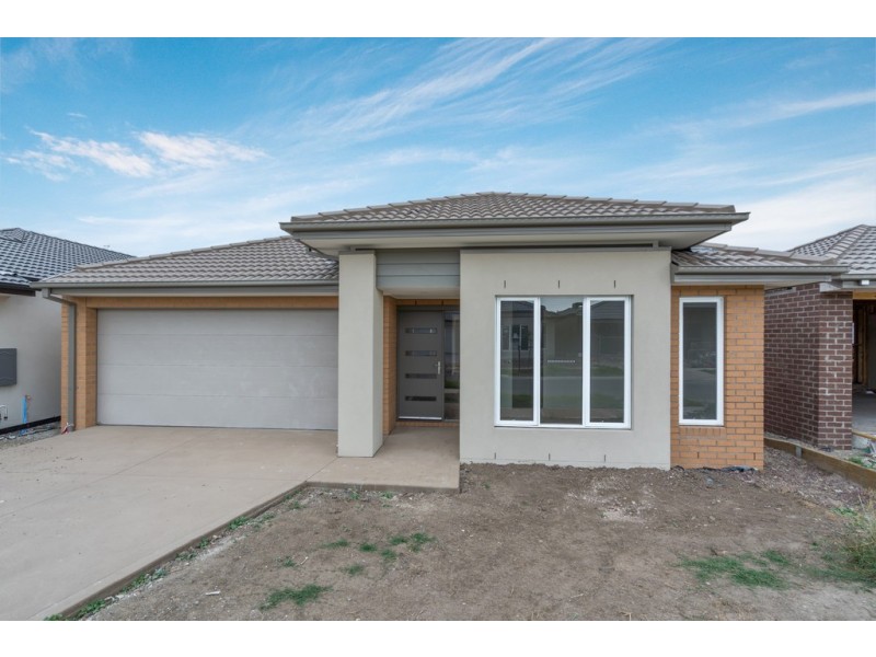 9 Featherwood Crescent, Craigieburn VIC 3064