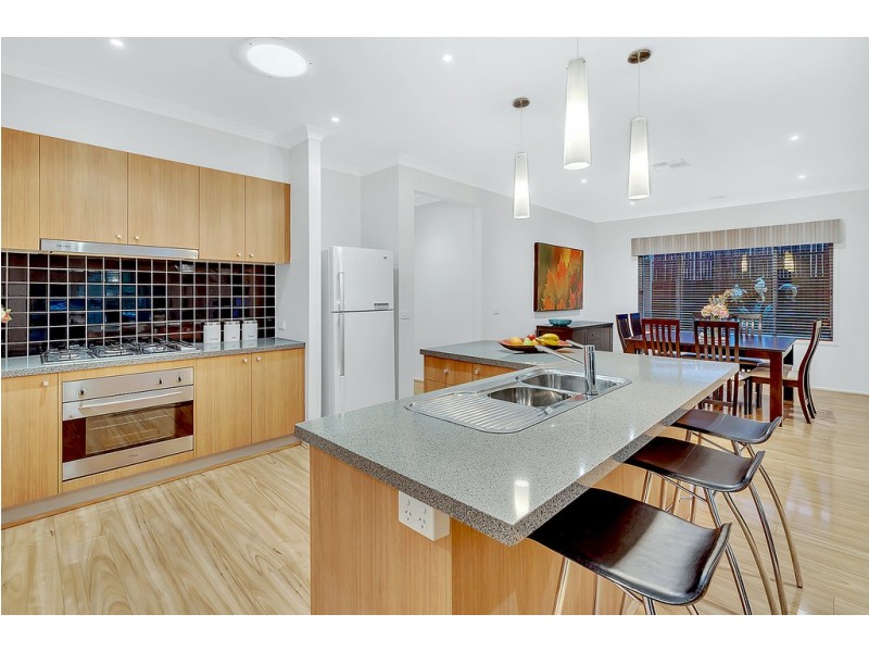 21 Cascade Terrace, Craigieburn VIC 3064