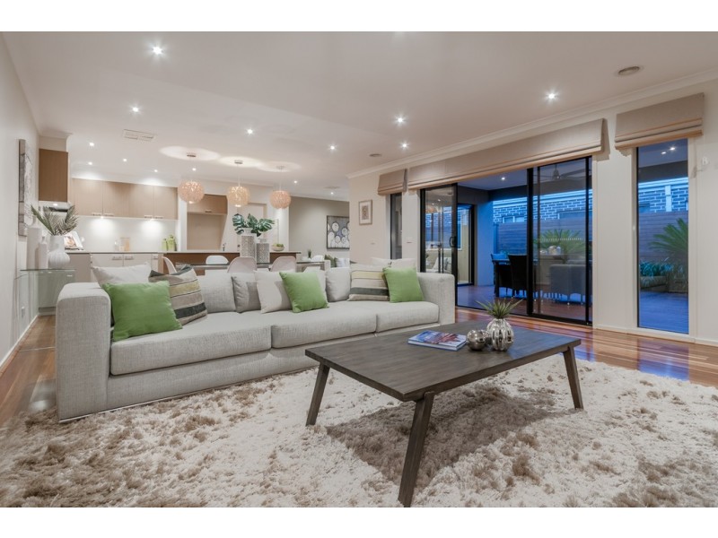 13 Fletcher Road, Craigieburn VIC 3064