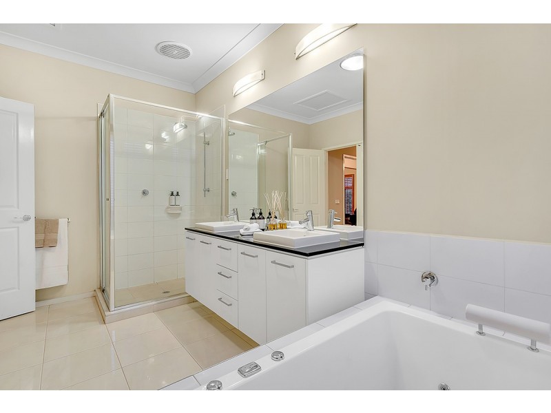 39 Northumberland Circuit, Craigieburn VIC 3064