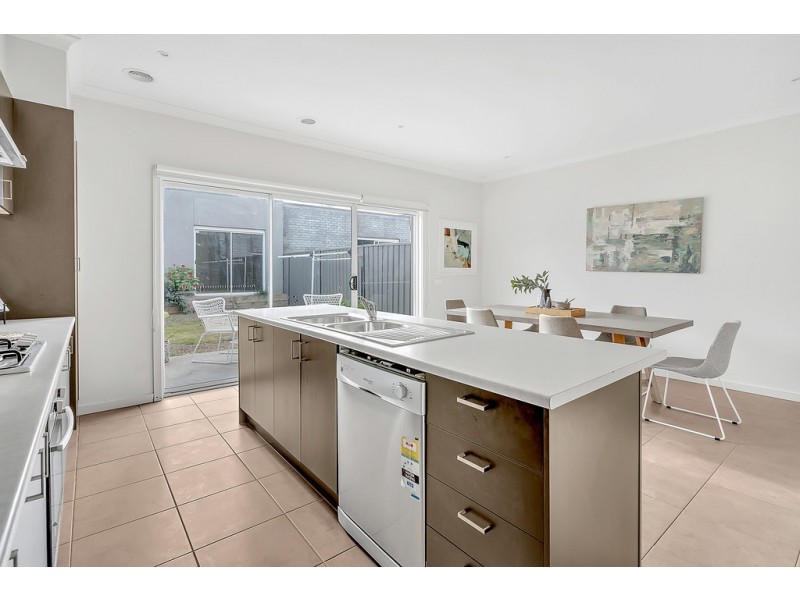 35 Kirkstead Grove, Craigieburn VIC 3064