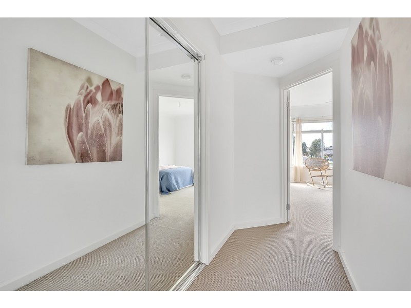 35 Kirkstead Grove, Craigieburn VIC 3064