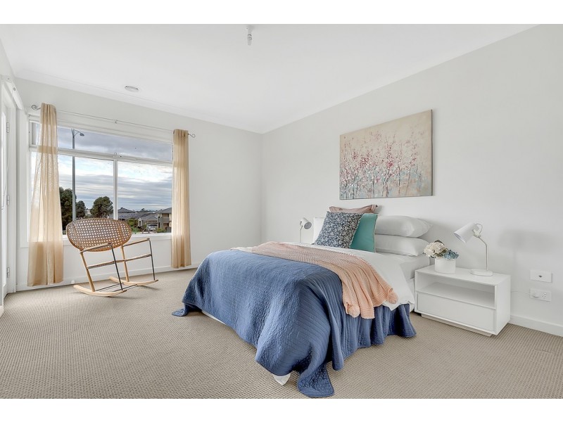 35 Kirkstead Grove, Craigieburn VIC 3064