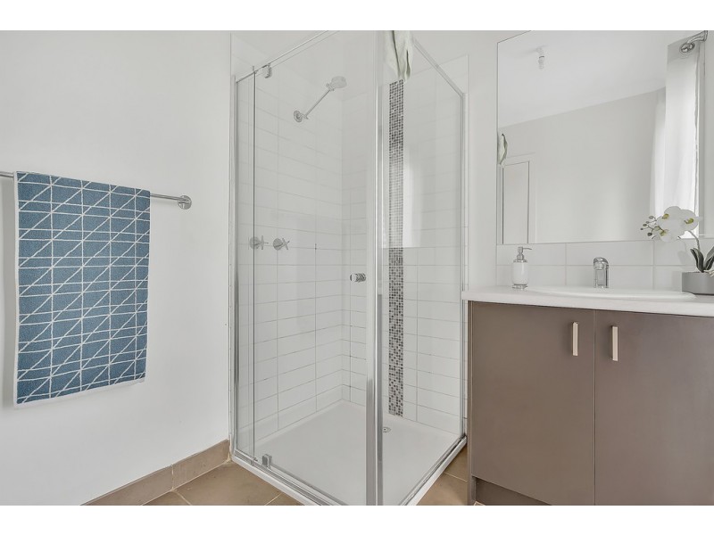 35 Kirkstead Grove, Craigieburn VIC 3064