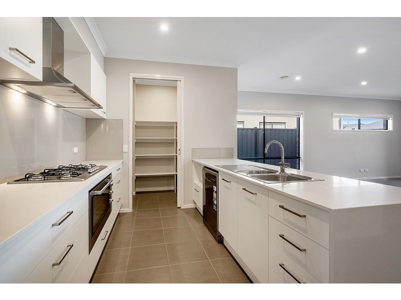 5 Zeal Way, Craigieburn VIC 3064