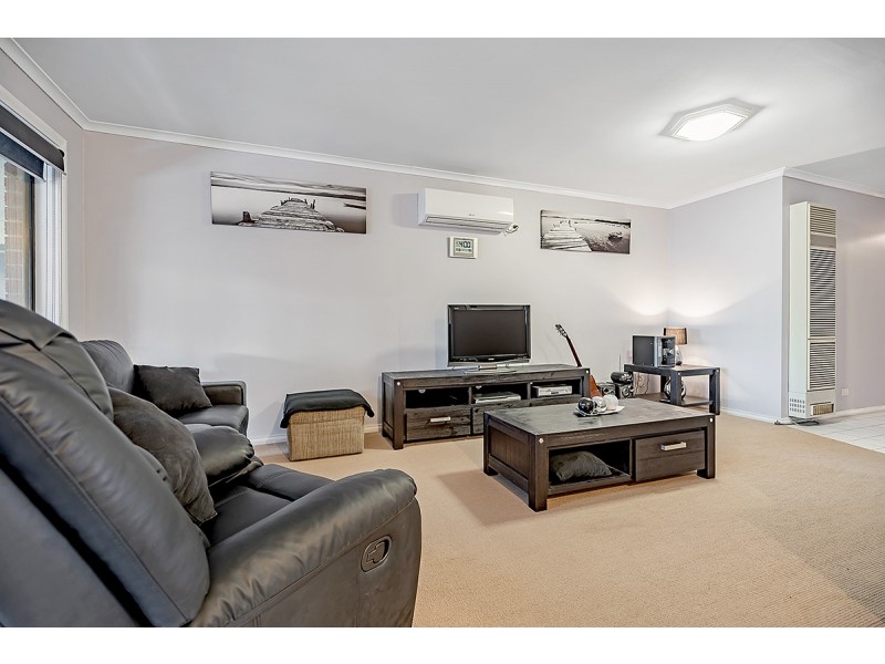 6 Brecon Nook, Craigieburn VIC 3064