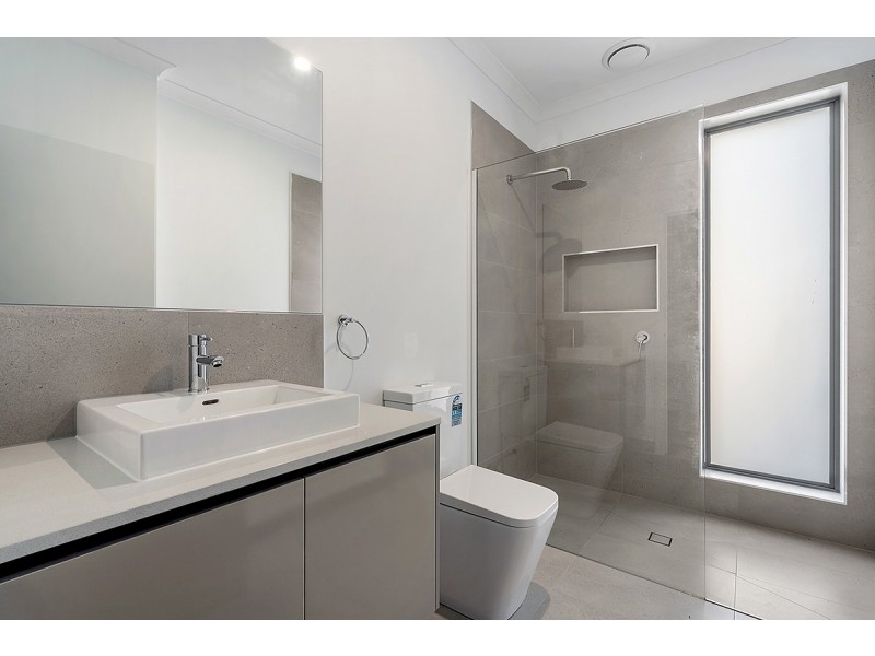 1/13 Parnell Crescent, Gladstone Park VIC 3043