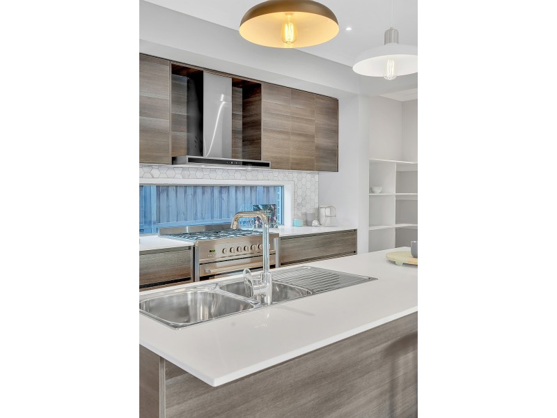 25 Newmarket Parade, Mickleham VIC 3064