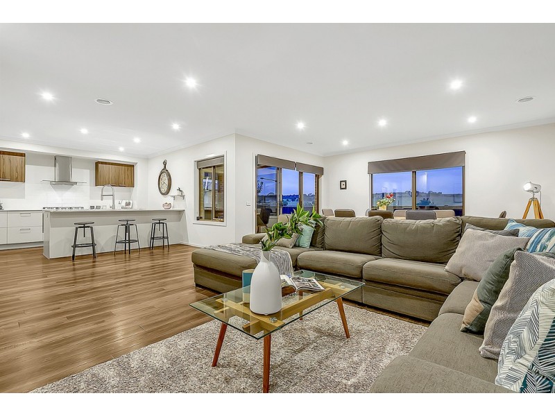40 Breeze Way, Greenvale VIC 3059