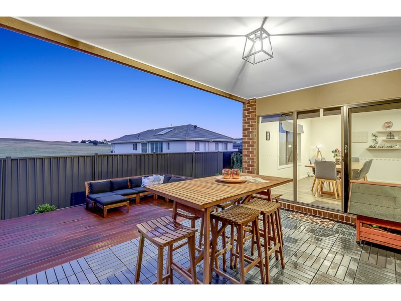 40 Breeze Way, Greenvale VIC 3059