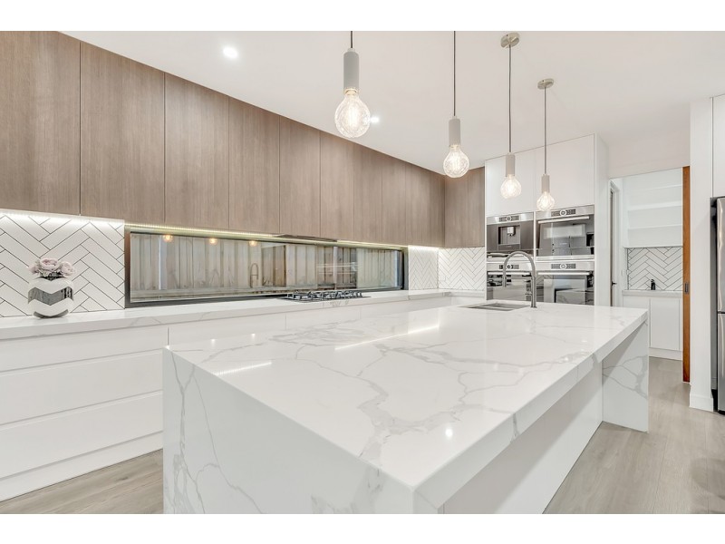 11 Birdsong Avenue, Mickleham VIC 3064