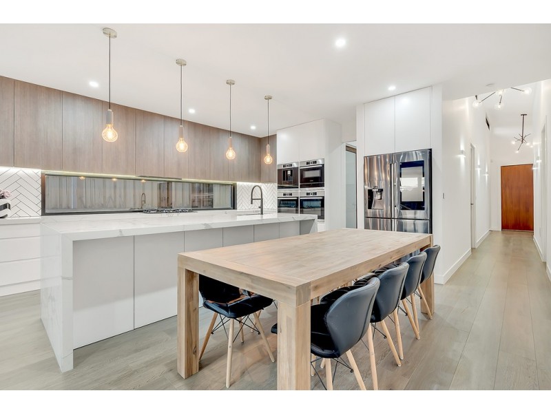 11 Birdsong Avenue, Mickleham VIC 3064