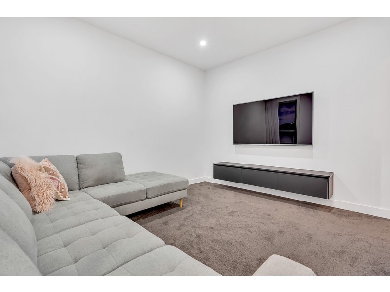 11 Birdsong Avenue, Mickleham VIC 3064