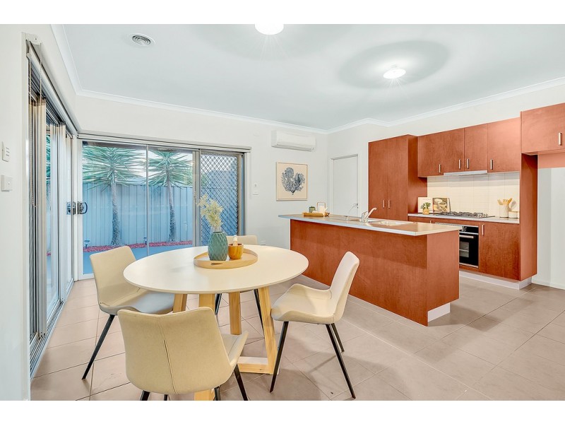 6 Flagstaff Loop, Craigieburn VIC 3064