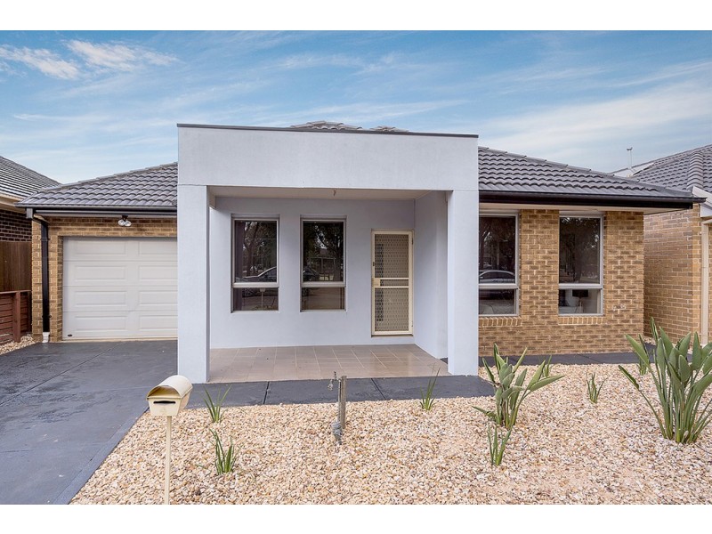 4 Wren Lane, Craigieburn VIC 3064