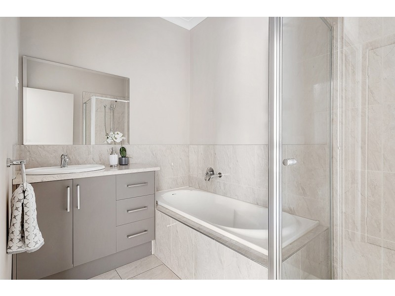 4 Wren Lane, Craigieburn VIC 3064