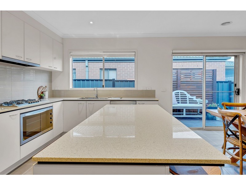 12 Eminence Way, Craigieburn VIC 3064