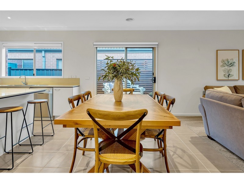 12 Eminence Way, Craigieburn VIC 3064