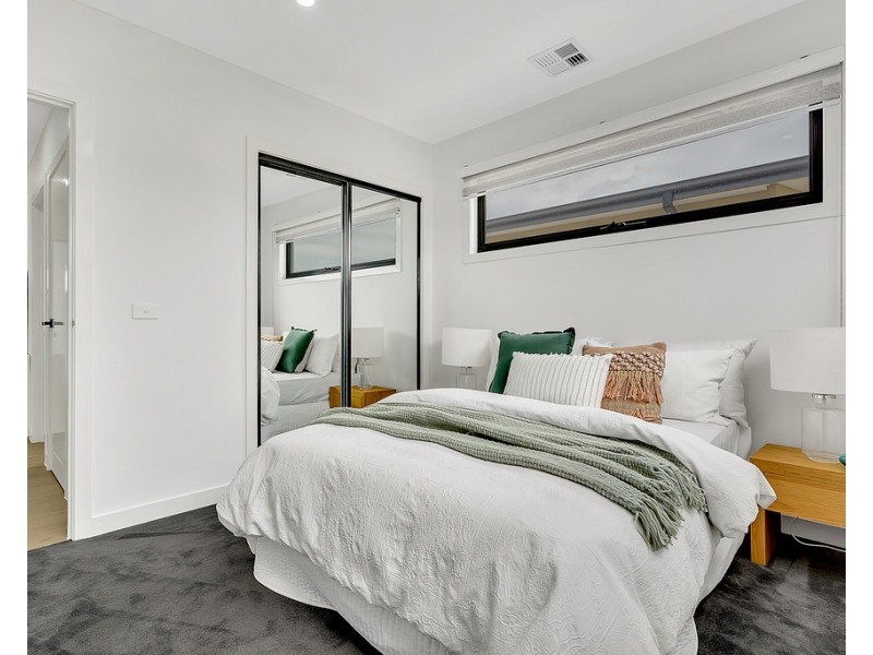 27 Turion Drive, Mickleham VIC 3064