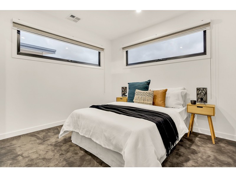 27 Turion Drive, Mickleham VIC 3064