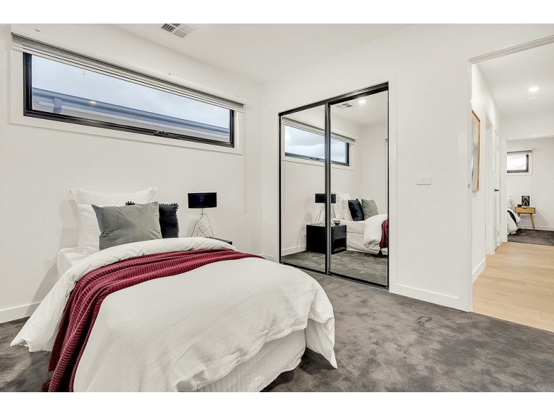 27 Turion Drive, Mickleham VIC 3064