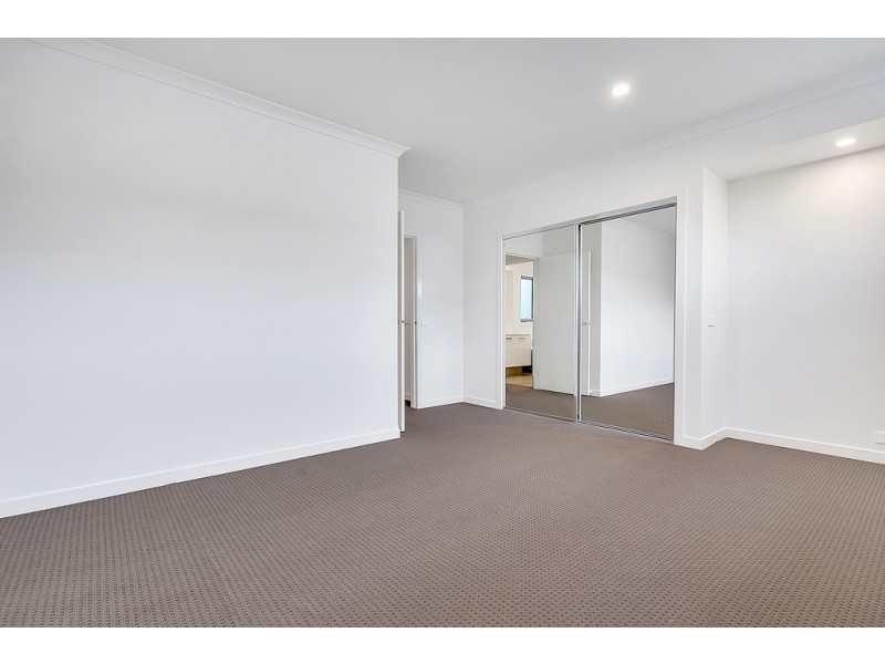 53 Regatta Drive, Craigieburn VIC 3064