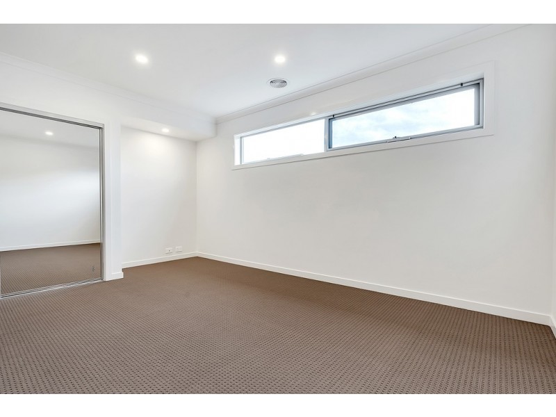 53 Regatta Drive, Craigieburn VIC 3064