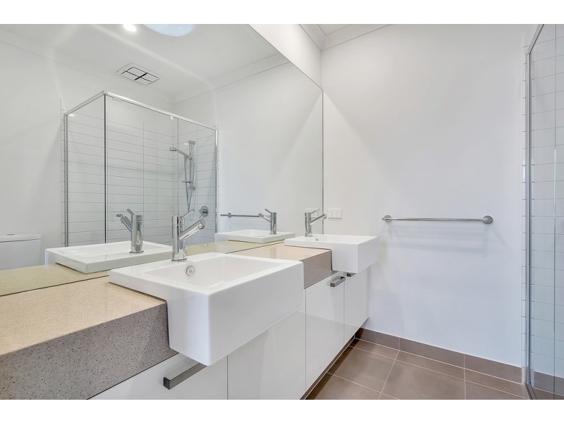 53 Regatta Drive, Craigieburn VIC 3064