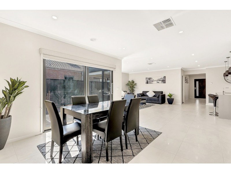 9 Geyser Street, Craigieburn VIC 3064